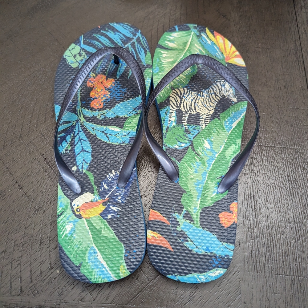 Bundle 4 Pair Colorful Flip Flops Size Medium/7-8 - image 8